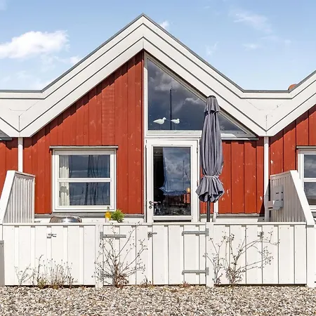 Ake - 10m To The Fjord By Interhome Nibe